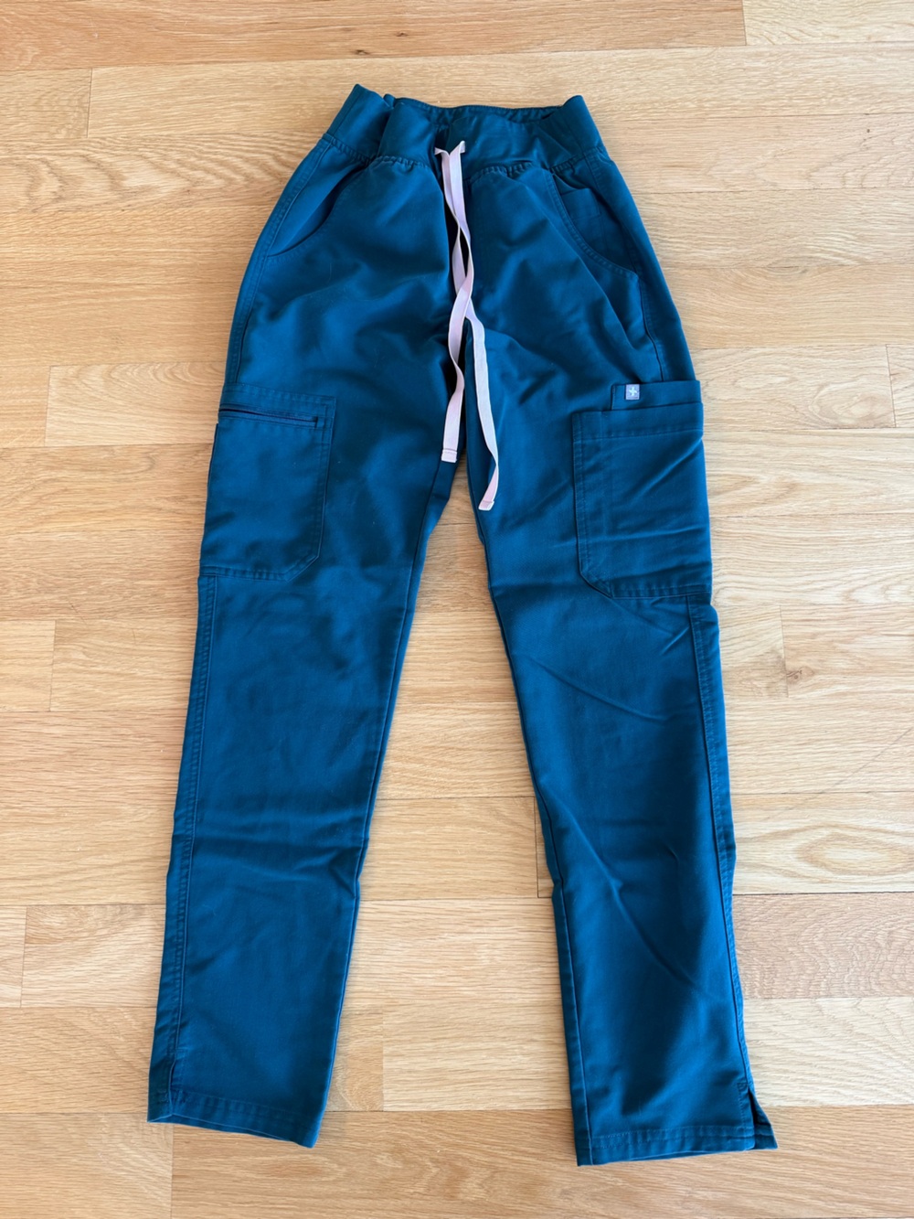 Figs Teal Cargo Joggers with Pink Drawstring - XXS - Picture 3 of 4